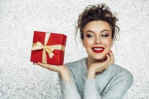 Give the gift of a white smile for the holidays and the New Year